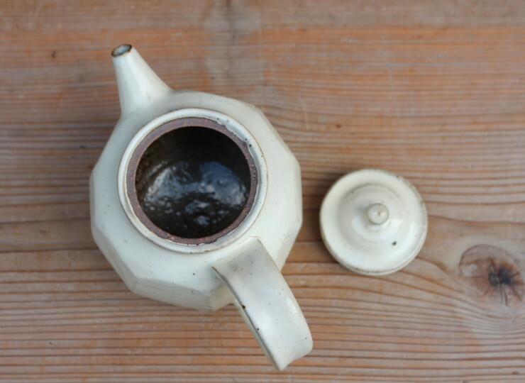 粉引面取ポットＣ