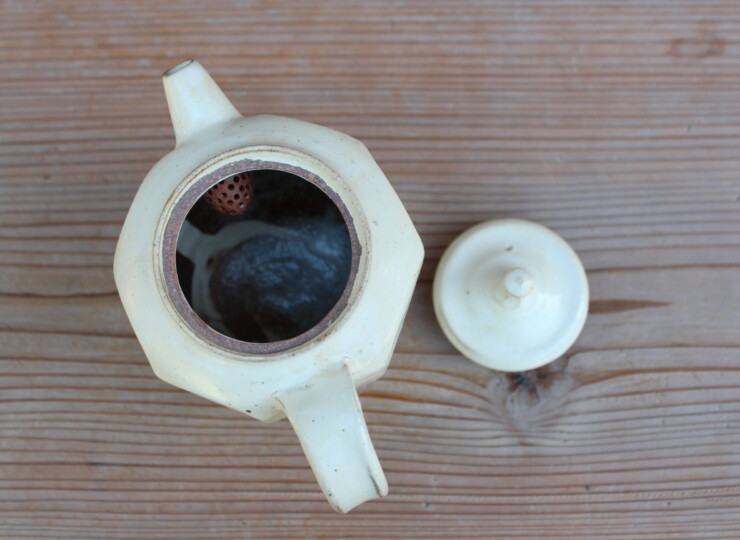 粉引面取ポットD