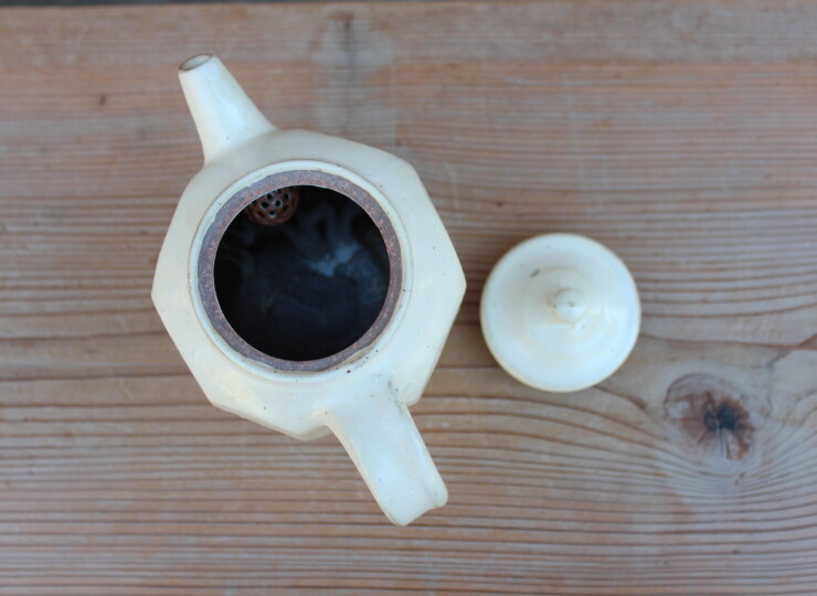 粉引面取ポットＥ