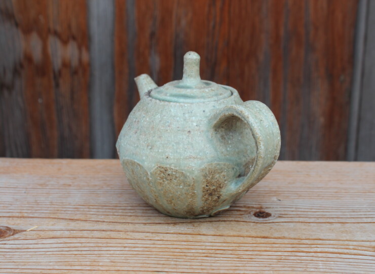 灰釉面取ポットＨ