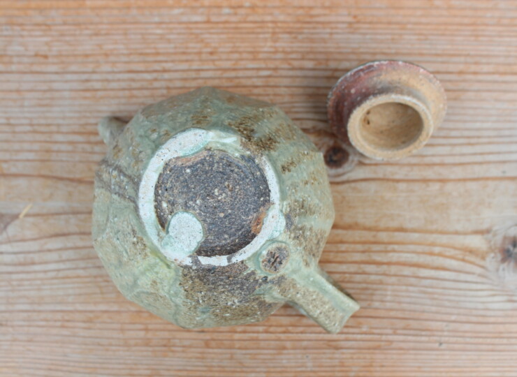 灰釉面取ポットＨ