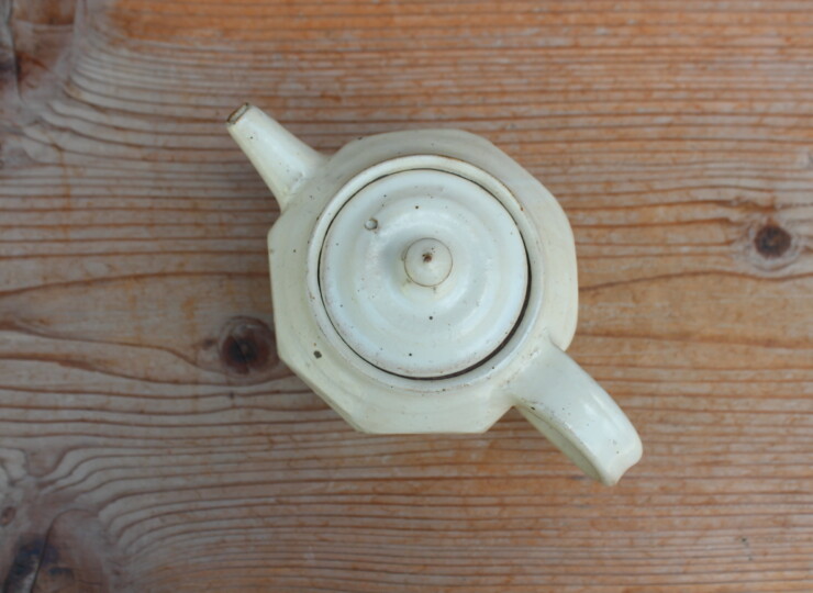 粉引面取ポットC