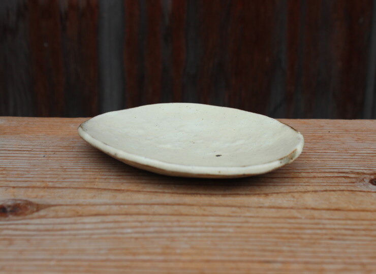 粉引石目楕円小皿Ｂ