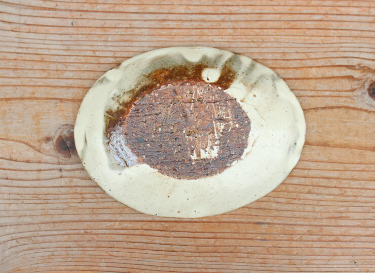 粉引石目楕円小皿Ｂ