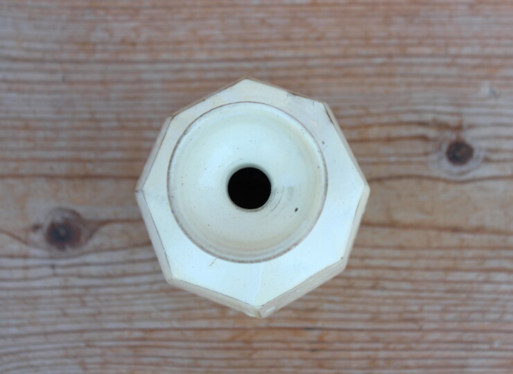 粉引面取花入Ｃ