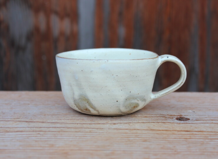 花岡隆｜マグカップ｜粉引マグカップD | 花岡 隆［花窯］ 公式サイト