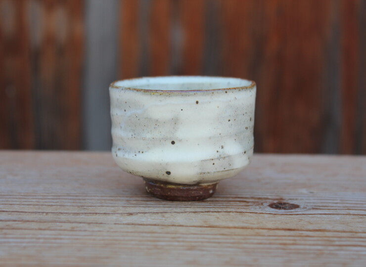 花岡隆｜酒器｜粉引ぐい吞みA | 花岡 隆［花窯］ 公式サイト｜Yutaka