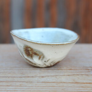 粉引石目ぐい吞みＥ