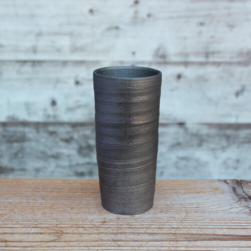 【花岡隆さん】黒陶面取り花入れ⭐︎希少⭐︎一点もの新品未使用品 花岡隆｜花入れ｜粉引面取花入B | 花岡 隆［花窯］ 公式サイト