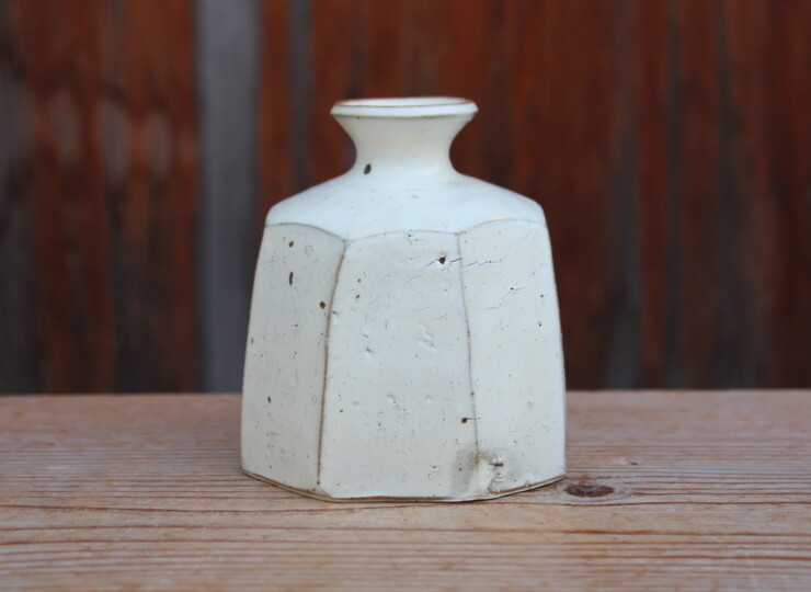 粉引面取花入Ａ