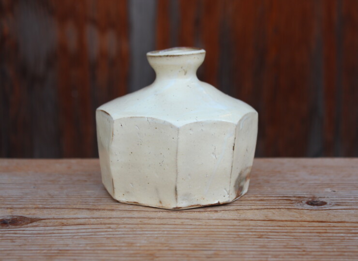 粉引面取花入Ｃ