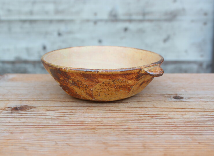 灰釉面取耳鉢Ｒ