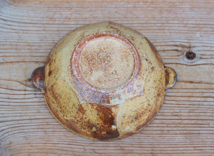 灰釉面取耳鉢Ｒ