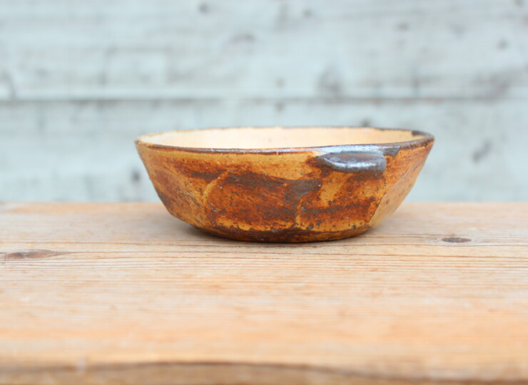 灰釉面取耳鉢Ｕ