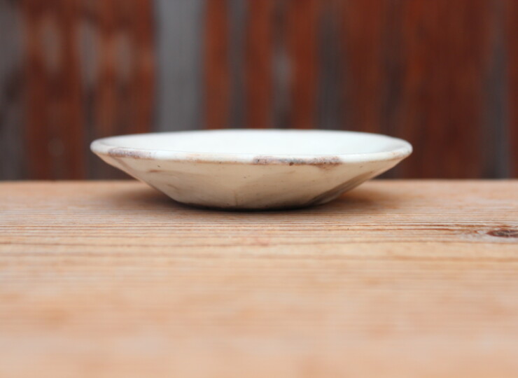 粉引面取小皿Ｍ