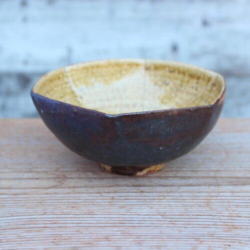 伊羅保六角鉢Ａ