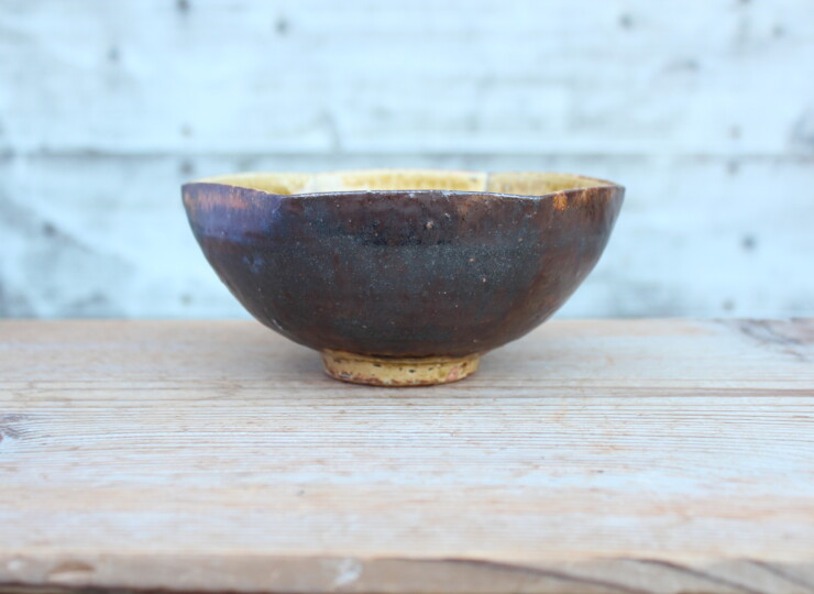 伊羅保六角鉢Ａ