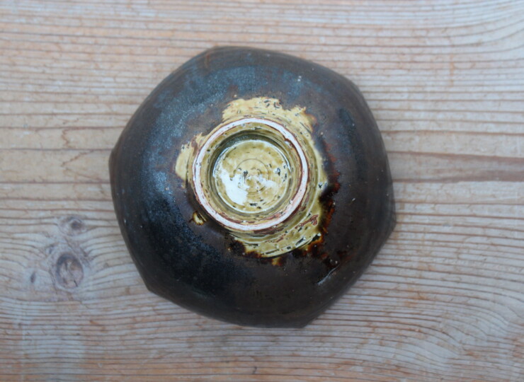 伊羅保六角鉢Ａ