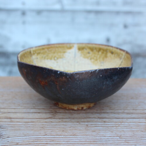 伊羅保六角鉢Ｂ