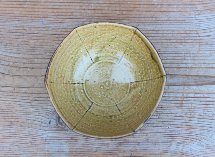 伊羅保六角鉢Ｅ