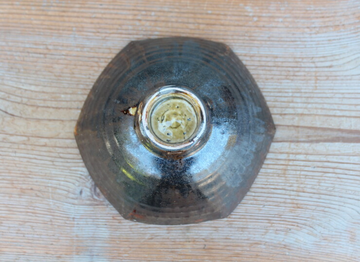 伊羅保六角鉢Ｈ