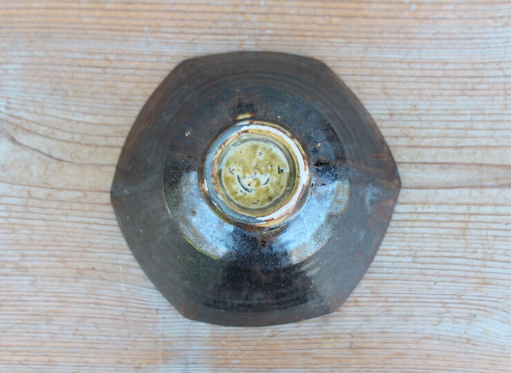 伊羅保六角鉢Ｉ