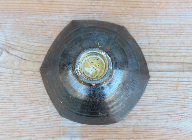 伊羅保六角鉢Ｊ