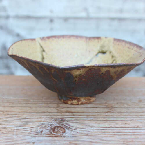 伊羅保六角鉢Ｌ