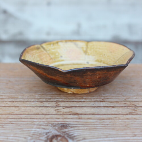 伊羅保六角小鉢Ｑ