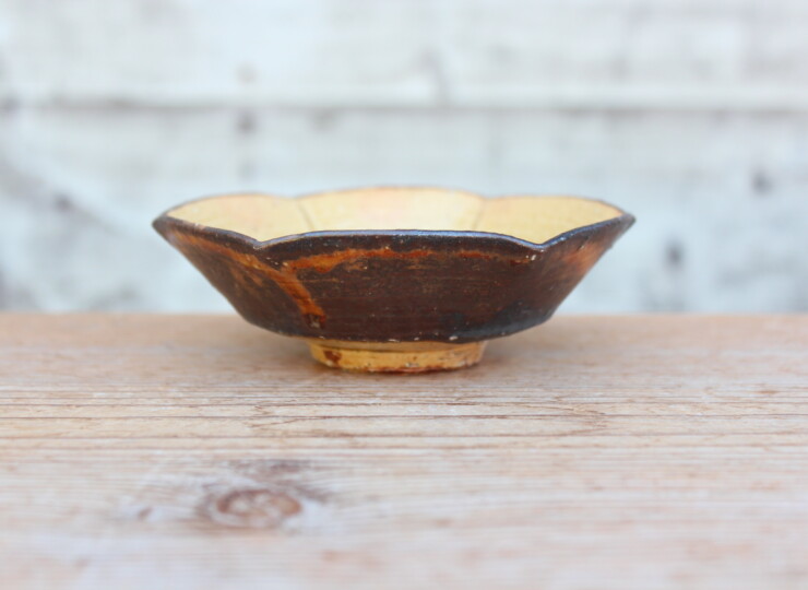 伊羅保六角小鉢Ｑ