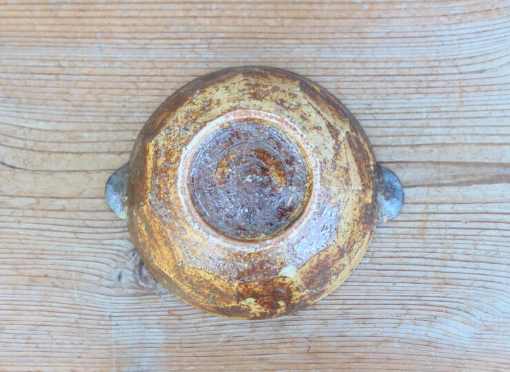 灰釉面取耳鉢Ｄ