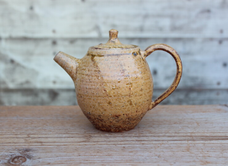 伊羅保ポットＩ