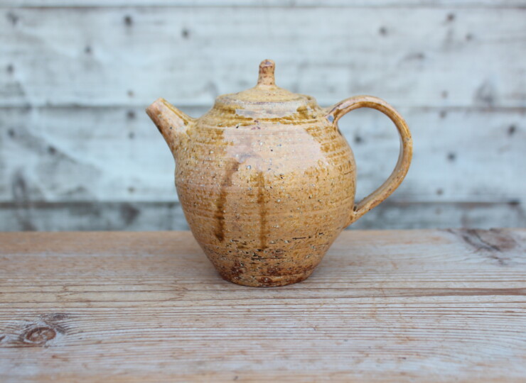 伊羅保ポットＪ