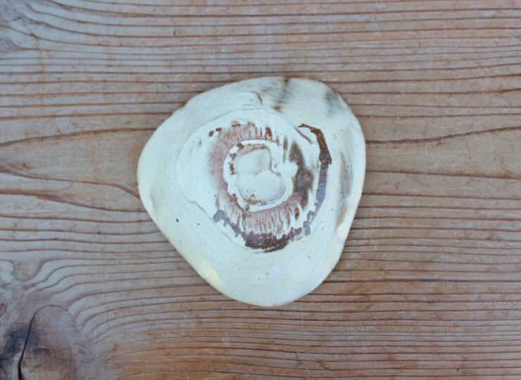 粉引石目三角小皿Ａ