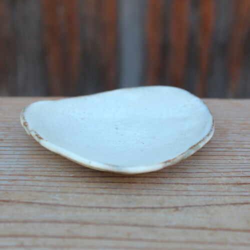 粉引石目三角小皿Ｃ