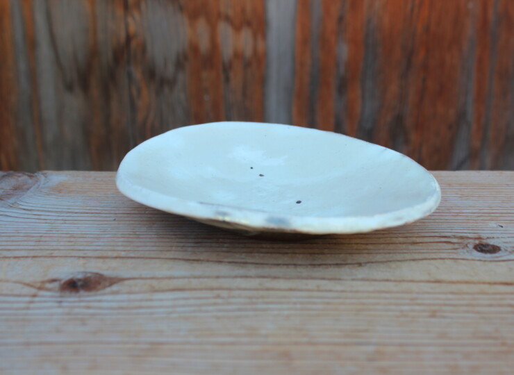 粉引石目楕円皿Ｃ