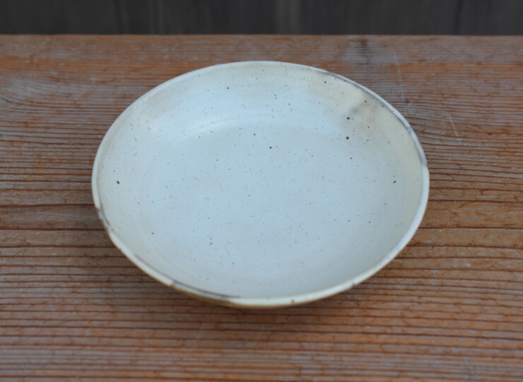 粉引平鉢Ｊ