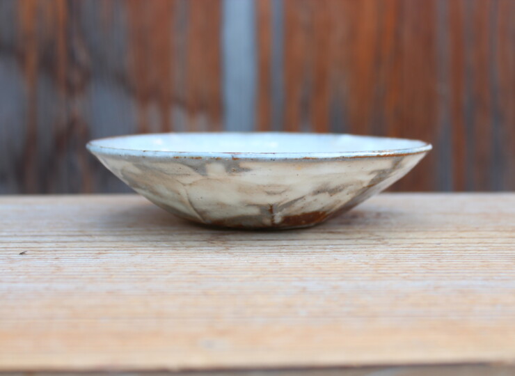 粉引面取平鉢Ｍ