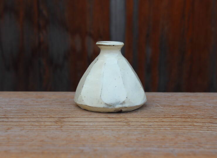 粉引面取花入Ａ