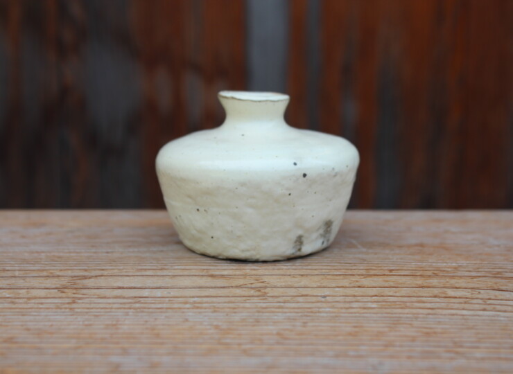 粉引石目花入Ｃ