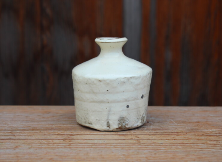 粉引石目花入Ｄ