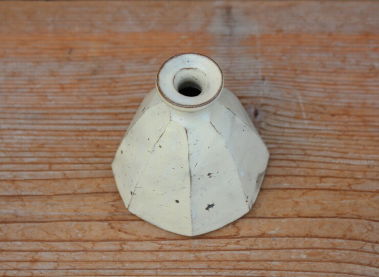 粉引面取花入Ｆ