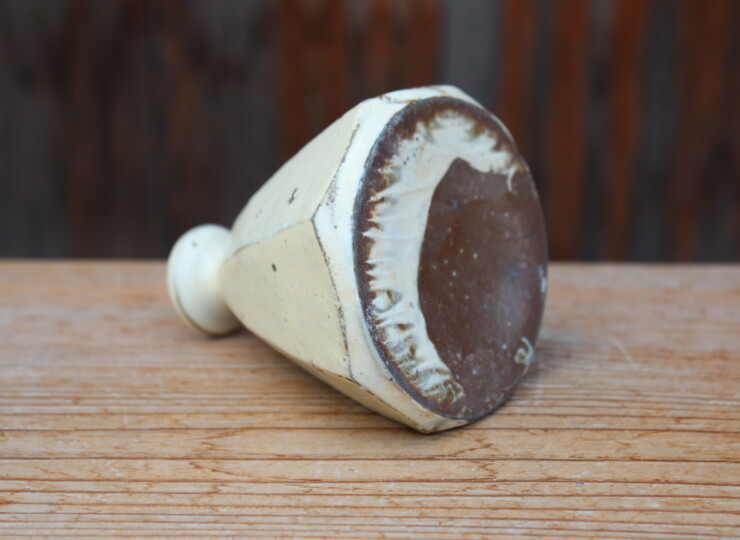 粉引面取花入Ｆ