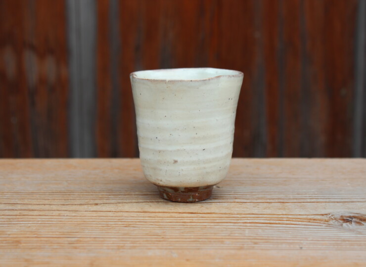 粉引輪花湯呑Ｈ