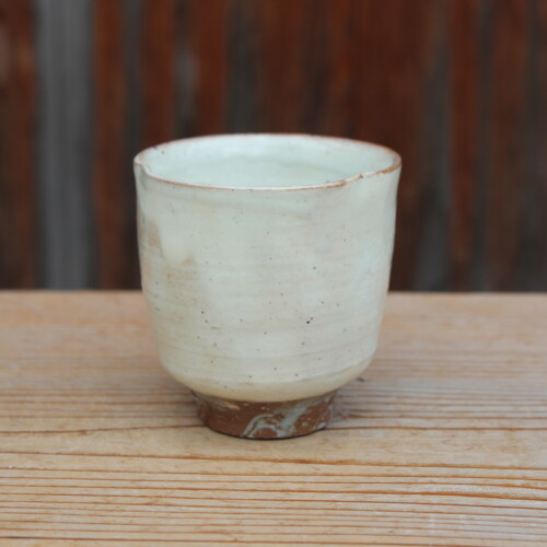 粉引輪花湯呑Ｊ