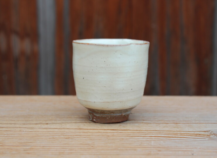 粉引輪花湯呑Ｊ