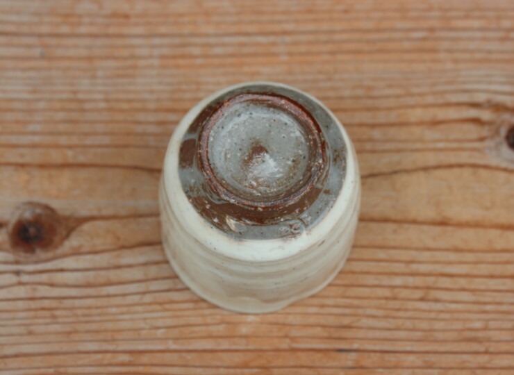 粉引輪花湯呑Ｊ