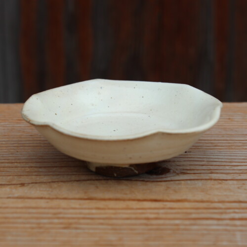 粉引輪花小皿Ｃ