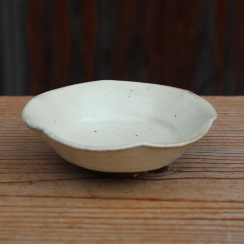 粉引輪花小皿Ｅ