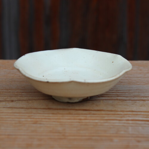 粉引輪花小皿Ｆ